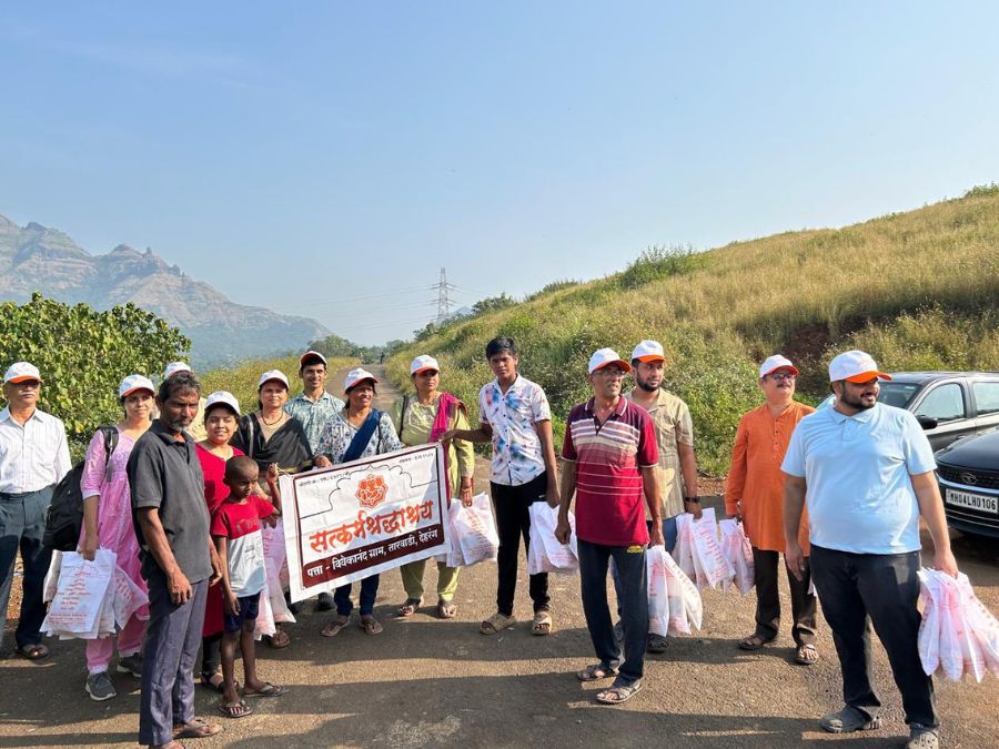 DIwali Faral Distribution